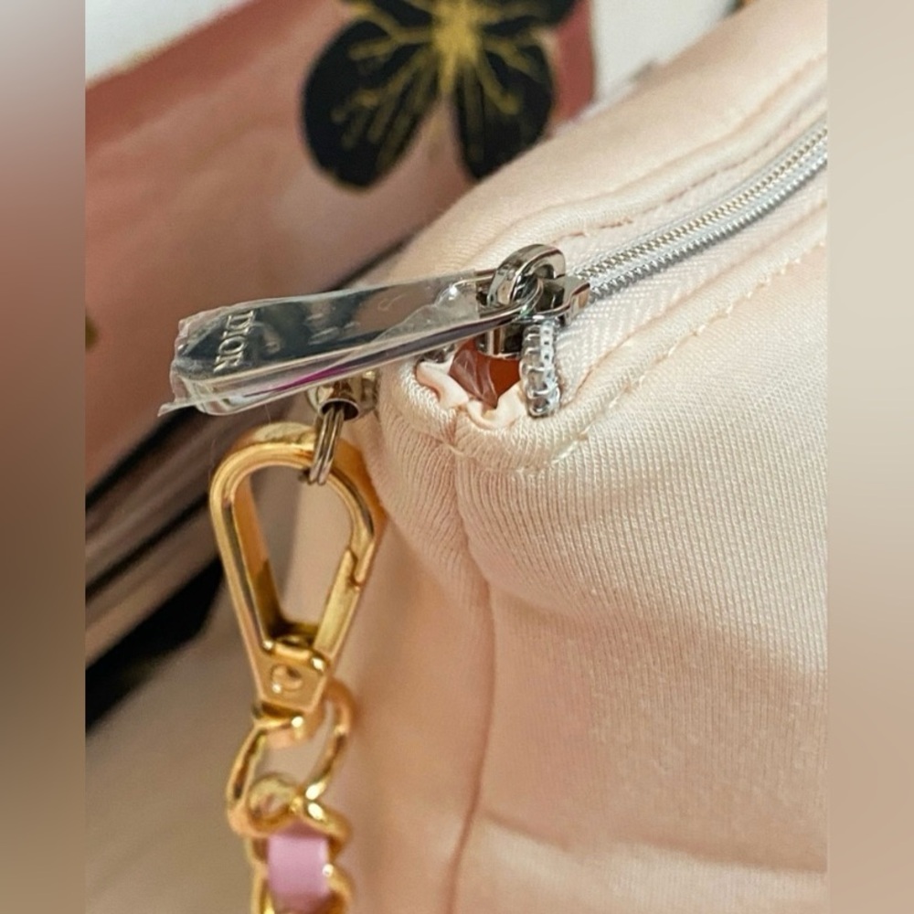 🔥NWOT CHRISTIAN DIORS COSMETIC BAG PINK CHAIN CROSSBODY BAGS/NIB 689 MITZAH DIOR - Picture 14 of 16
